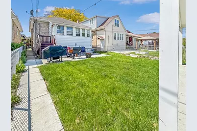 2719 Euclid Avenue, Berwyn, IL 60402 - Photo 16