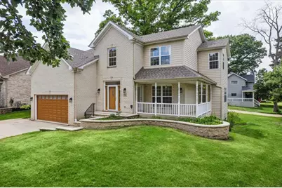 206 S Western Avenue, Bartlett, IL 60103 - Photo 2