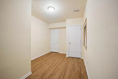 206 S Western Avenue, Bartlett, IL 60103 - Photo 24