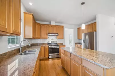 206 S Western Avenue, Bartlett, IL 60103 - Photo 8