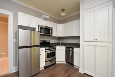 817 W Lakeside Place #106, Chicago, IL 60640 - Photo 2