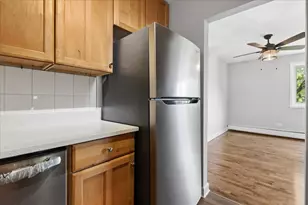 1415 W Pratt Blvd, Chicago, IL 60626 - Photo 6
