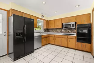 3N445 Jill Ct, Elmhurst, IL 60126 - Photo 10