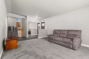 3N445 Jill Ct, Elmhurst, IL 60126 - Photo 6