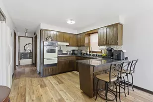 558 Manistee Ave, Calumet City, IL 60409 - Photo 4