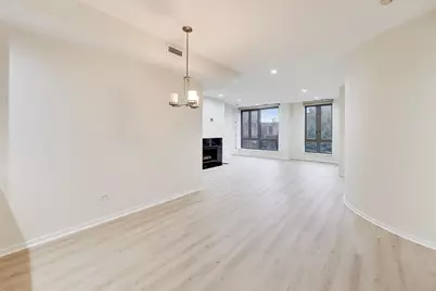 400 N Clinton Street #401, Chicago, IL 60654 - Photo 10