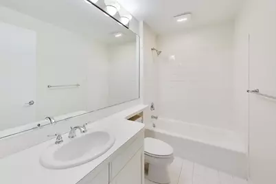 400 N Clinton Street #401, Chicago, IL 60654 - Photo 28
