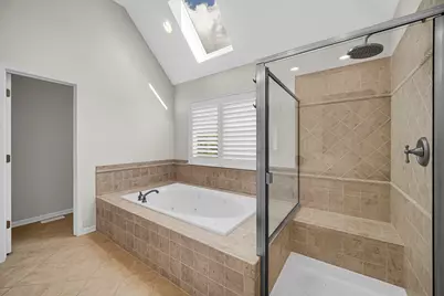 6430 Clarendon Hills Road, Willowbrook, IL 60527 - Photo 18
