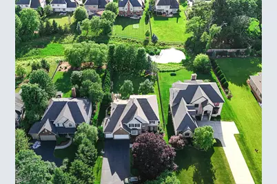 6430 Clarendon Hills Road, Willowbrook, IL 60527 - Photo 2
