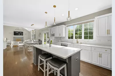 6430 Clarendon Hills Road, Willowbrook, IL 60527 - Photo 10