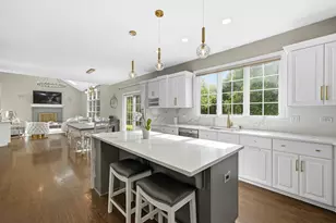6430 Clarendon Hills Rd, Willowbrook, IL 60527 - Photo 10