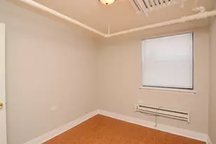 5736 N Winthrop Ave, Chicago, IL 60660 - Photo 12