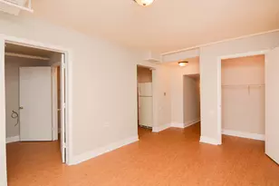 5736 N Winthrop Ave, Chicago, IL 60660 - Photo 8