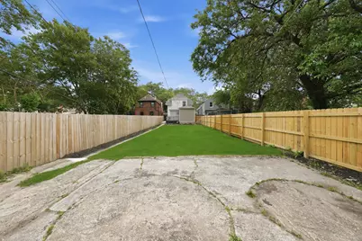 8742 S Wabash Avenue, Chicago, IL 60619 - Photo 10