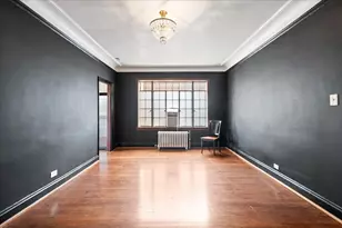 7348 N Ridge Blvd, Chicago, IL 60645 - Photo 14