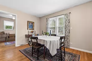 239 Brice Ave, Mundelein, IL 60060 - Photo 4