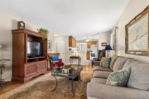 239 Brice Ave, Mundelein, IL 60060 - Photo 8