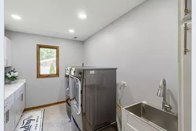 1325 E Lake Avenue, Glenview, IL 60025 - Photo 38