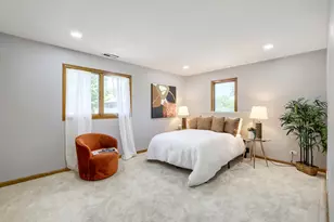 1325 E Lake Ave, Glenview, IL 60025 - Photo 30