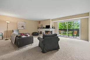 1671 Mission Hills Rd, Northbrook, IL 60062 - Photo 2