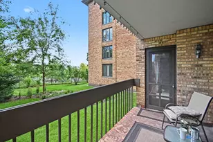 1671 Mission Hills Rd, Northbrook, IL 60062 - Photo 12