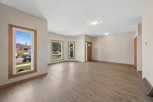 5310 S Mason Ave, Chicago, IL 60638 - Photo 4