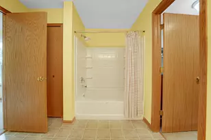 25435 Elam Dr, Manhattan, IL 60442 - Photo 14
