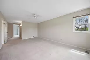 1152 Terre Dr, Libertyville, IL 60048 - Photo 26
