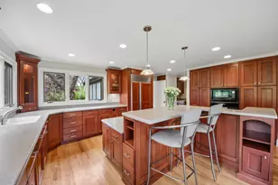 1152 Terre Dr, Libertyville, IL 60048 - Photo 14