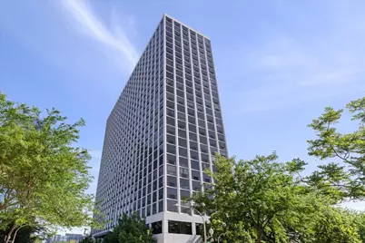 4343 N Clarendon Avenue #2304, Chicago, IL 60613 - Photo 1