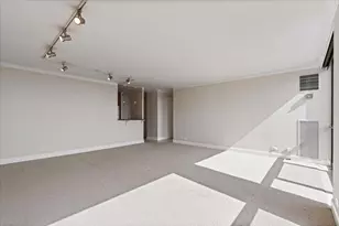 4343 N Clarendon Ave, Chicago, IL 60613 - Photo 10