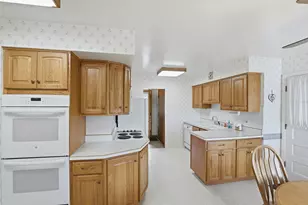 1443 Crain St, Park Ridge, IL 60068 - Photo 8