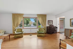 1443 Crain St, Park Ridge, IL 60068 - Photo 12