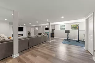 1240 W Thomas Rd, Wheaton, IL 60187 - Photo 30