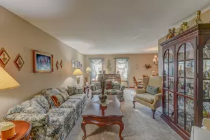 181 W 28th St, South Chicago Heights, IL 60411 - Photo 2