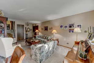 181 W 28th St, South Chicago Heights, IL 60411 - Photo 4
