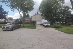 1420 W Jo Ann Ln, Addison, IL 60101 - Photo 2