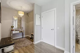 100 E 14th St, Chicago, IL 60605 - Photo 6