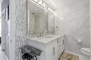 100 E 14th St, Chicago, IL 60605 - Photo 28