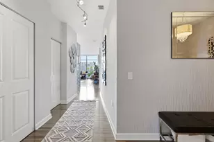 100 E 14th St, Chicago, IL 60605 - Photo 8