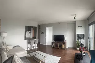400 N La Salle Dr, Chicago, IL 60654 - Photo 2