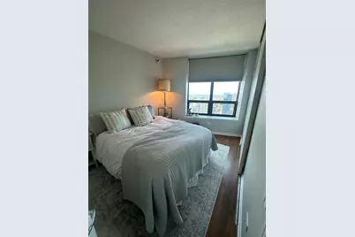 400 N La Salle Drive #4112, Chicago, IL 60654 - Photo 6