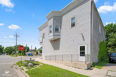 435 E Jackson Street, Joliet, IL 60432 - Photo 2