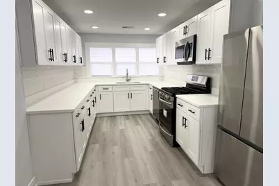 33670 N Lake Shore Drive, Grayslake, IL 60030 - Photo 2
