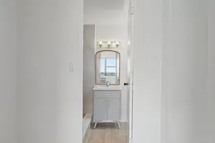5740 N Sheridan Rd, Chicago, IL 60660 - Photo 24