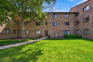332 Klein Creek Ct, Carol Stream, IL 60188 - Photo 6