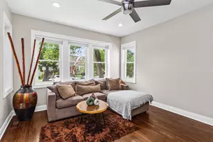 5654 W Cornelia Ave, Chicago, IL 60634 - Photo 4