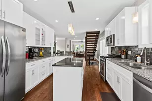 5654 W Cornelia Ave, Chicago, IL 60634 - Photo 10