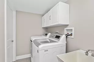 5654 W Cornelia Ave, Chicago, IL 60634 - Photo 22