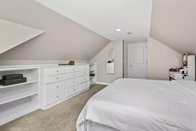 5654 W Cornelia Avenue, Chicago, IL 60634 - Photo 16